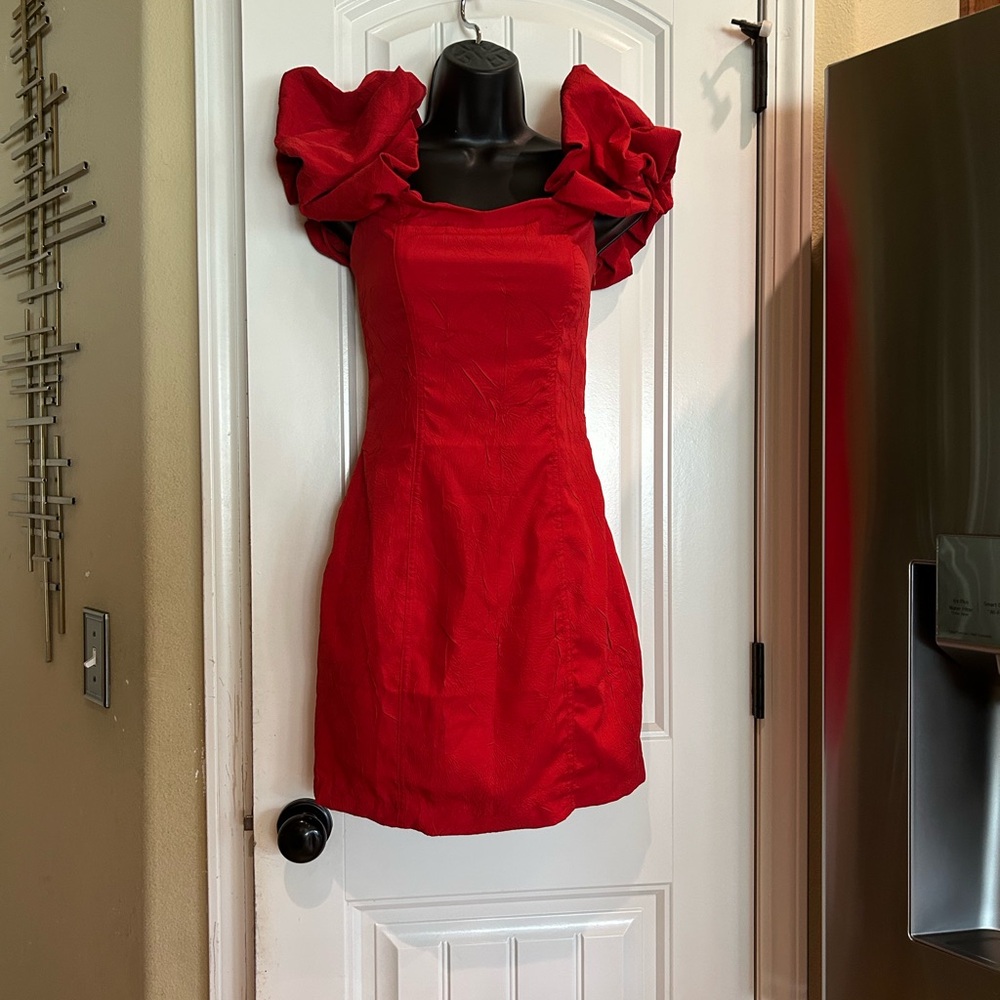 H&M  OFF-THE-SHOULDER Red Mini Dress